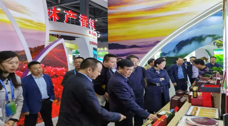 Leaders from the National Forestry and Grassland Administration and Jiangxi Provincial Forestry Bureau inspect our booth at the Provincial Forestry Expo Leaders from the National Forestry and Grassland Administration and Jiangxi Provincial Forestry Bureau inspect our booth at the Provincial Forestry Expo