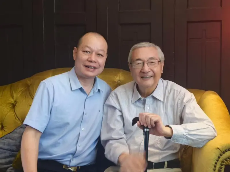 Meeting with CAS Academician Xu Zhihong to Explore Anoectochilus Biomanufacturing Technology and Obtain His Exclusive Inscription for Xinquan Shibawan Ice Snow Anoectochilus Meeting with CAS Academician Xu Zhihong to Explore Anoectochilus Biomanufacturing Technology and Obtain His Exclusive Inscription for Xinquan Shibawan Ice Snow Anoectochilus